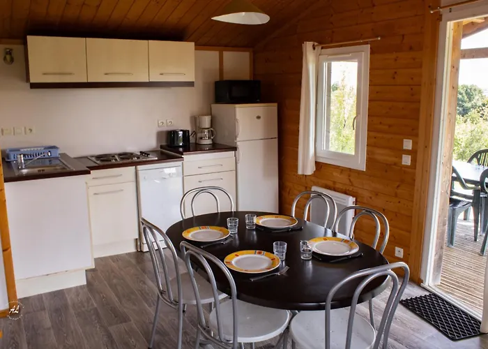 H Des Lacs 3p 6pers Monclar-de-Quercy