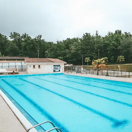 H Des Lacs 3p 6pers * Monclar-de-Quercy