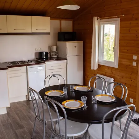 H Des Lacs 3p 6pers Monclar-de-Quercy